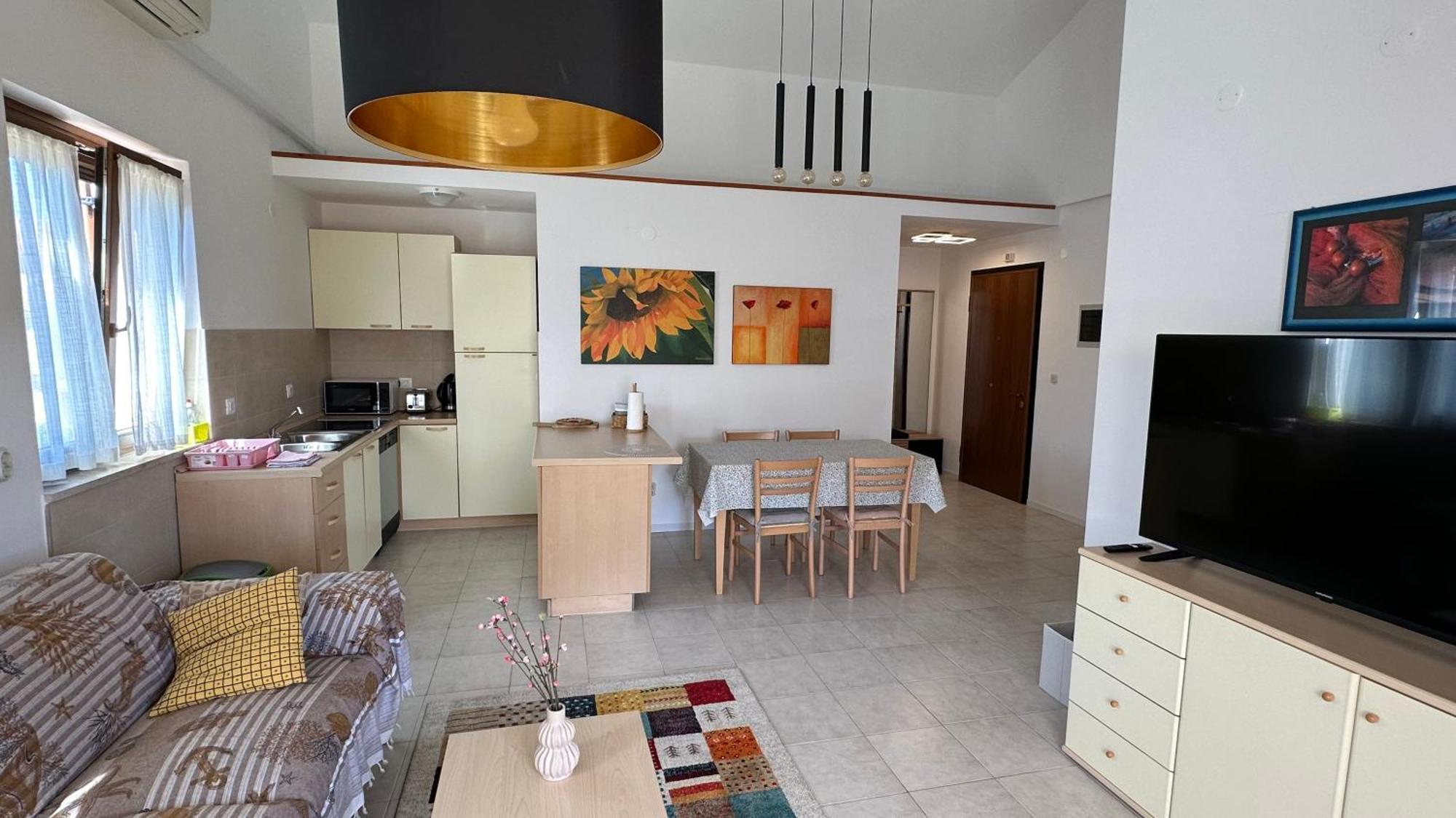 Apartman Lucija ロヴィニ エクステリア 写真